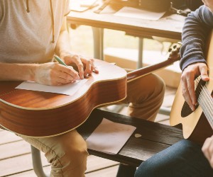 Работаем с гитарами всех ценовых категорий